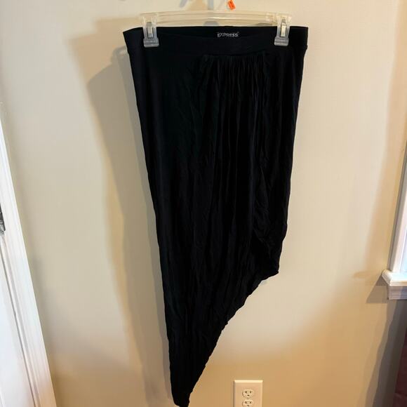 Express Black Asymmetrical Midi Black Skirt Size Small - Picture 2 of 4